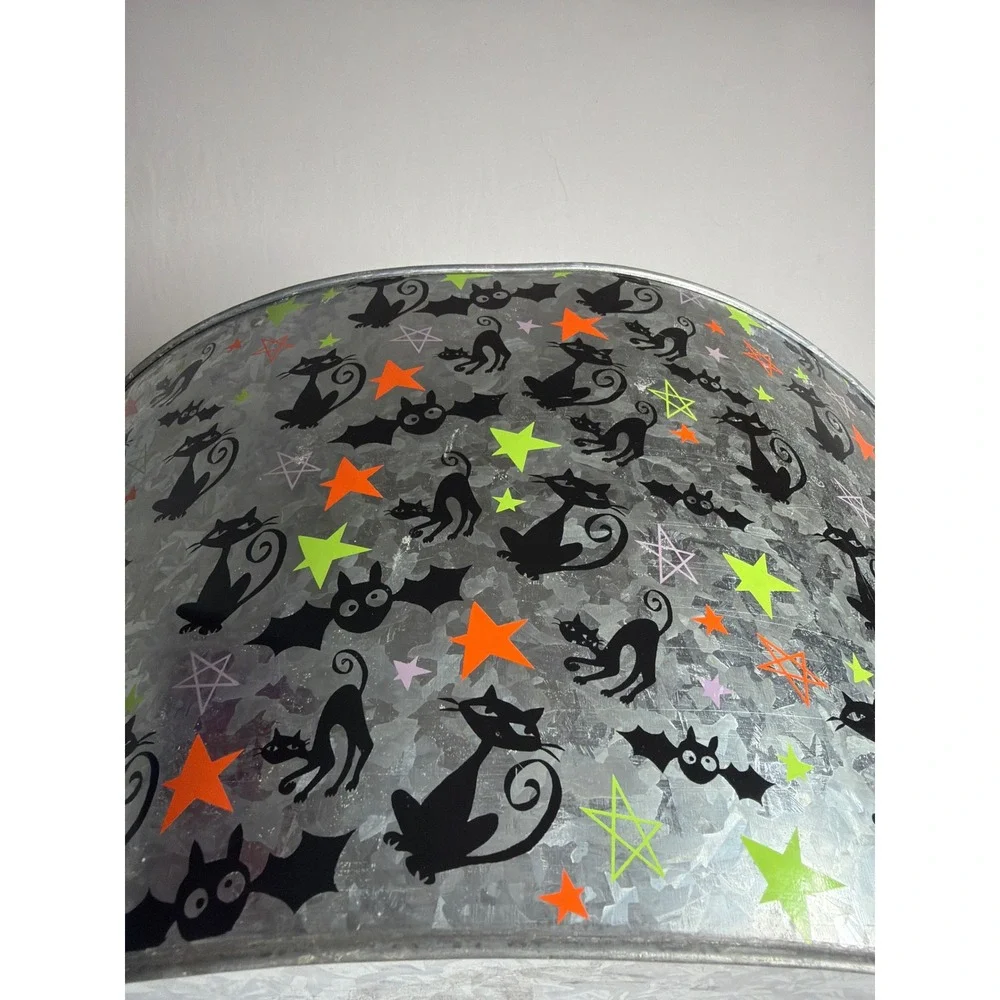 Halloween Target Beverage Tub Unisex Large Silver Excellent